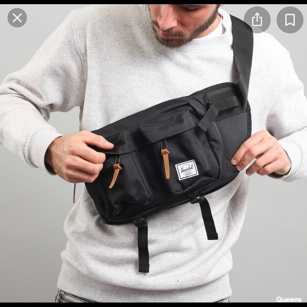 NWT Herschel Supply Eighteen Hip Fanny Pac…